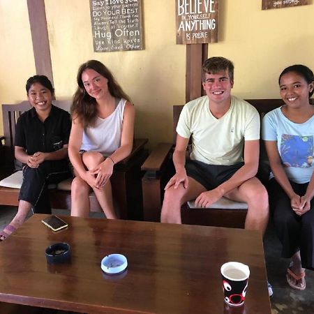 A-Manta Homestay Labuan Bajo Εξωτερικό φωτογραφία